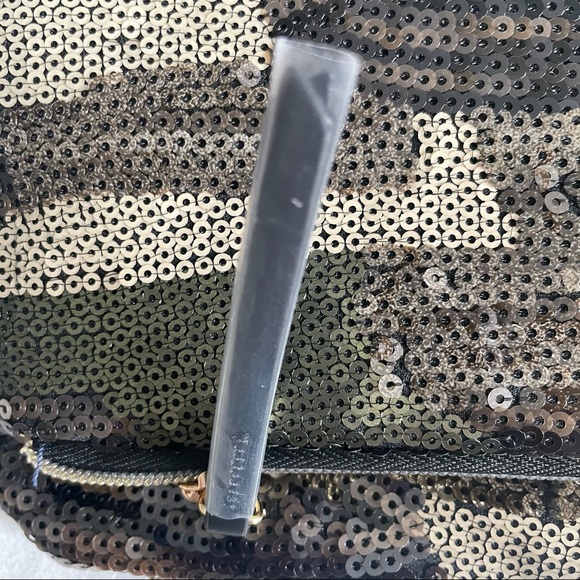 Stella & Dot Margeaux Camo Clutch - Picture 4 of 7